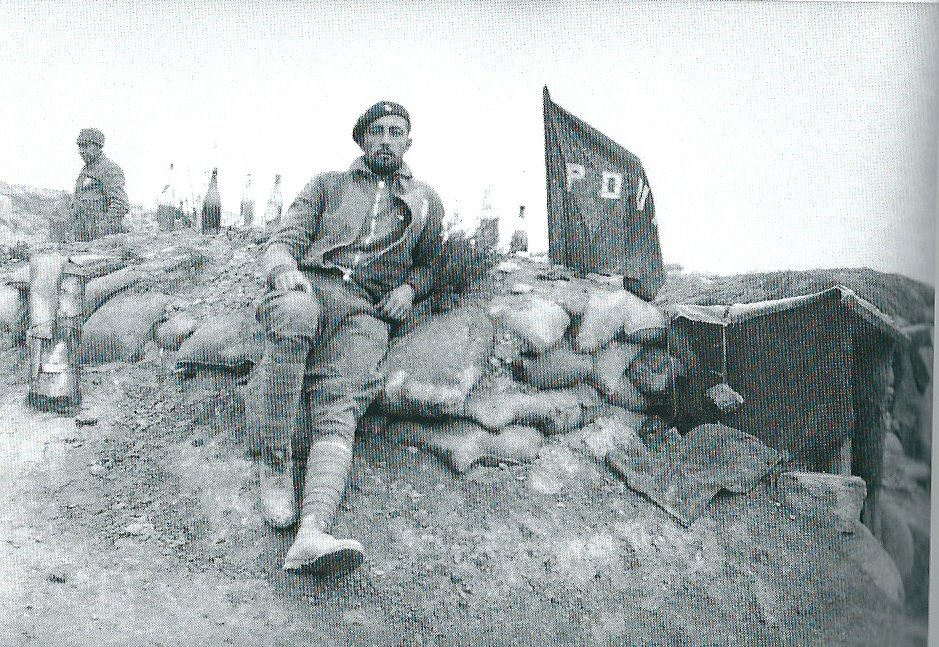 Miliciens du POUM dans la sierra de Alcubierre, sur le front d’Aragon.